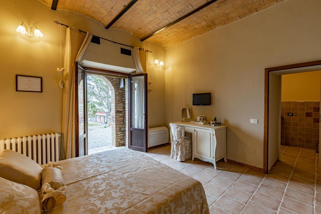 Wine Resort Colsereno Montalcino Exterior photo