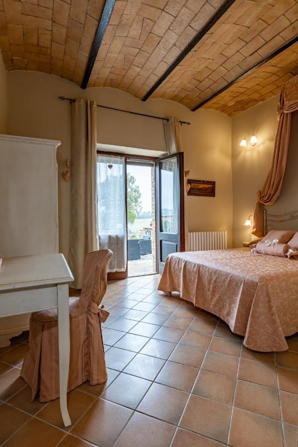 Wine Resort Colsereno Montalcino Exterior photo