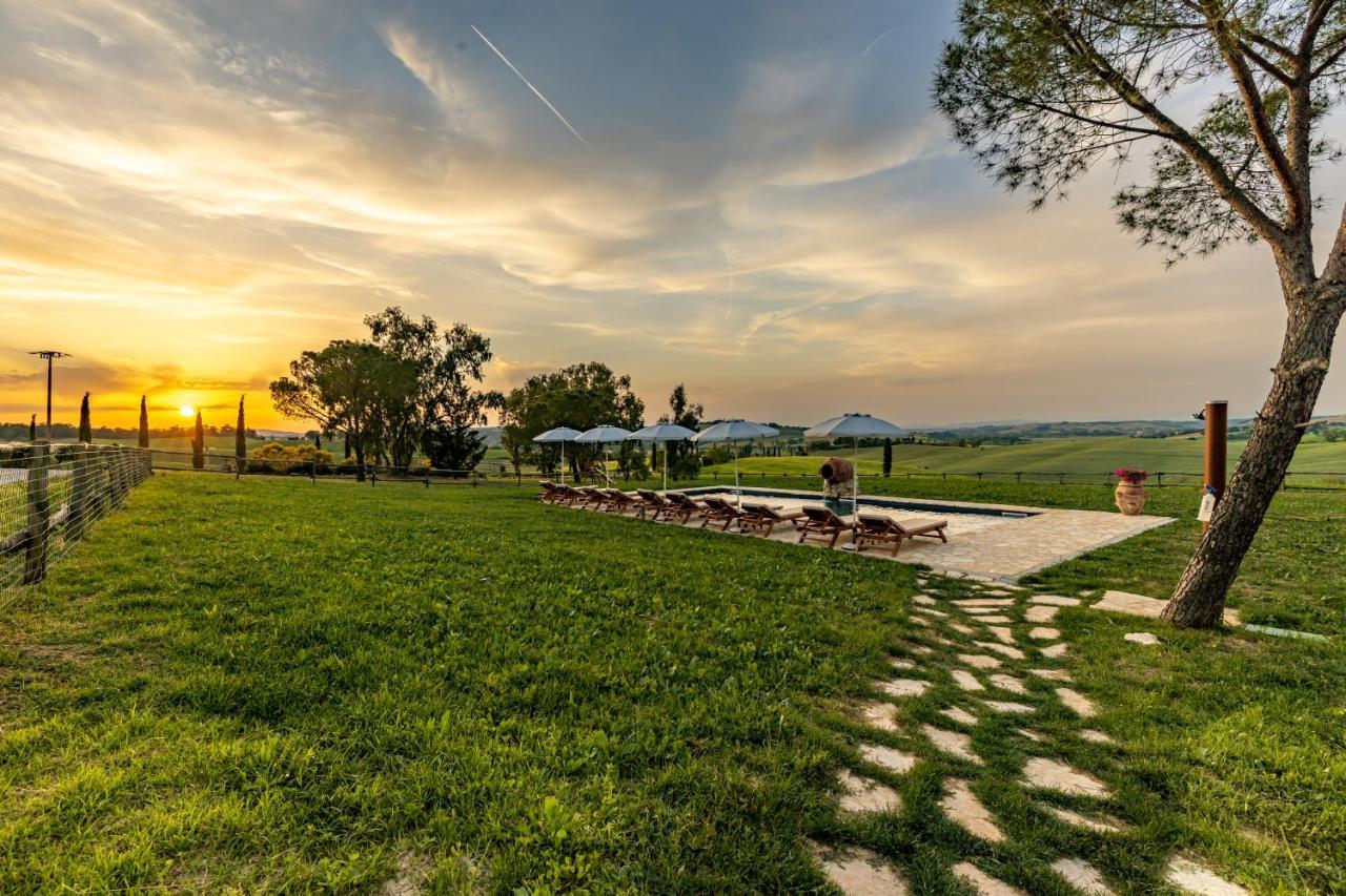 Wine Resort Colsereno Montalcino Exterior photo